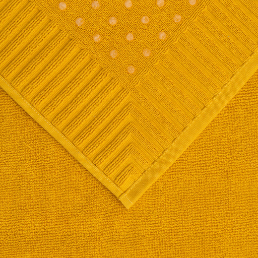 Коврик для ванной с фактурным бортиком цвета охры из коллекции Essential, 50х80 см