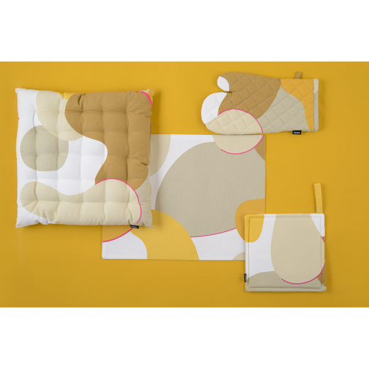 Прихватка-варежка из хлопка горчичного цвета с авторским принтом из коллекции Freak Fruit, 33х17,5 см