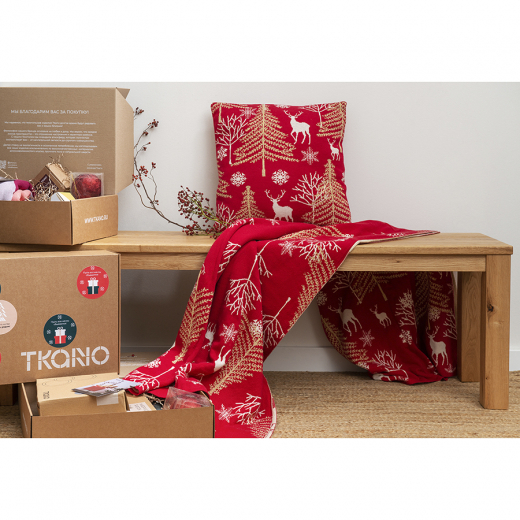 Плед из хлопка с новогодним рисунком Winter fairytale из коллекции New Year Essential, 130х180 см