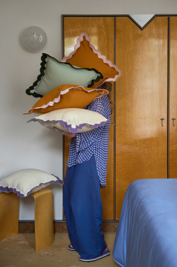 Чехол на подушку с контрастным кантом сиреневого цвета из коллекции Trendy Ruffles, 40х40 см