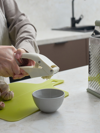 Пресс-слайсер для чеснока 2-в-1 Crush