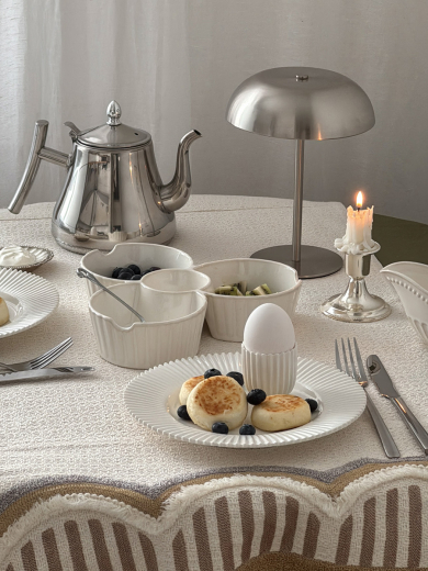 Набор из двух тарелок белого цвета из коллекции Edge, 21 см