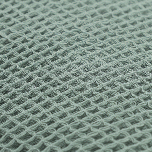 Покрывало вафельное из хлопка цвета шалфея из коллекции Essential, 230х250 см