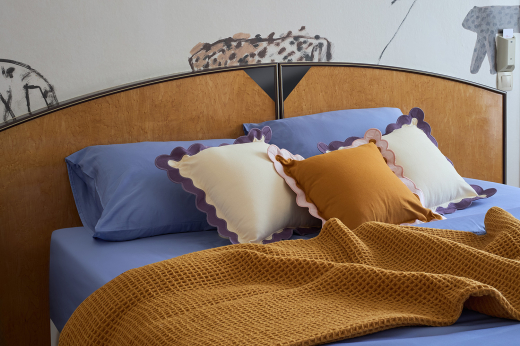 Плед из шерсти цвета охры из коллекции Essential, 130х180 см