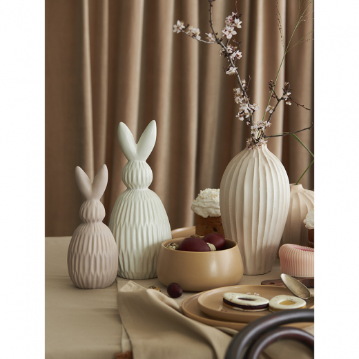 Декор из фарфора бежевого цвета Trendy Bunny из коллекции Easter Essential, 9,2х9,2x22,6 см