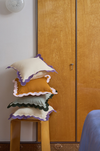 Чехол на подушку с контрастным кантом зеленого цвета из коллекции Trendy Ruffles, 40х40 см