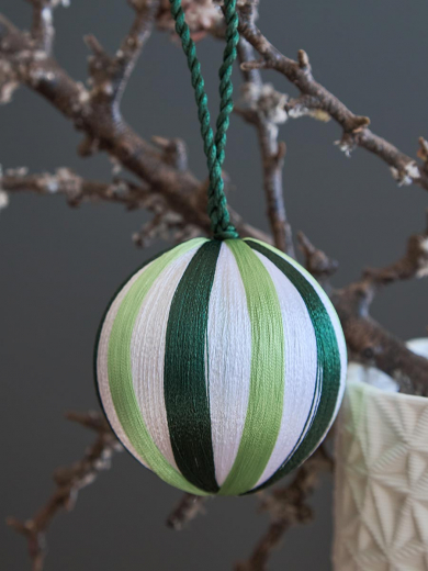 Набор елочных украшений Show time из коллекции New Year Essential, 4 шт.