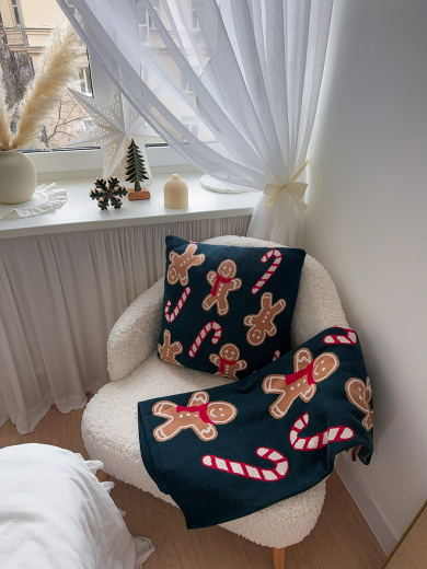 Плед из хлопка с новогодним рисунком Gingerman из коллекции New Year Essential, 130x180 см