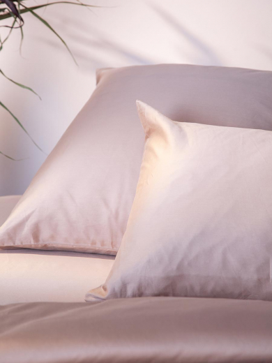 Комплект постельного белья из премиального сатина бежевого цвета из коллекции Essential, 150х200 см