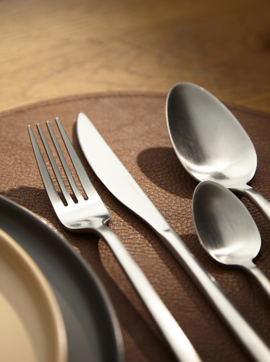 Набор столовых приборов Pure, серебристые матовые, 16 пред.