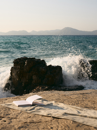 Полотенце банное бежево-серого цвета из коллекции Essential, 90х150 см