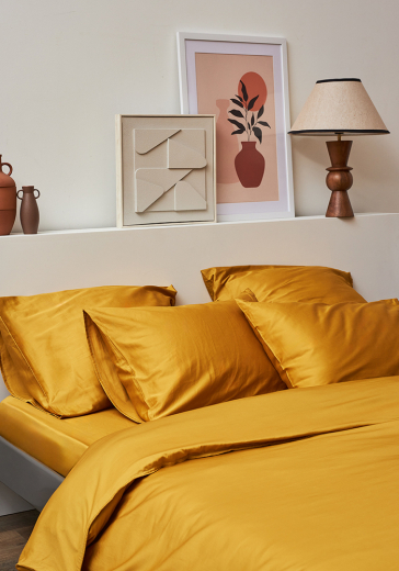 Простыня из премиального сатина горчичного цвета из коллекции Essential, 180х270 см