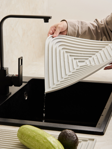 Коврик для сушки посуды Dry Flex, 34,5х31,5 см, графит