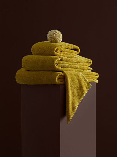 Полотенце для рук цвета охры из коллекции Essential, 50х90 см