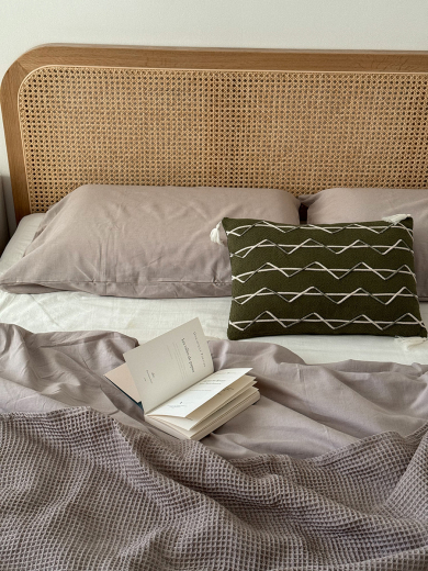 Плед из шерсти бежево-серого цвета из коллекции Essential, 130х180 см