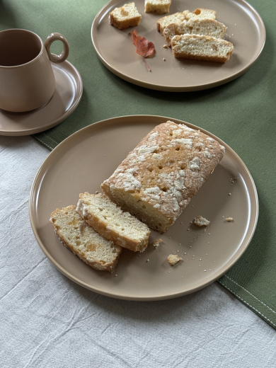 Набор из двух тарелок бежевого цвета из коллекции Essential, 25 см