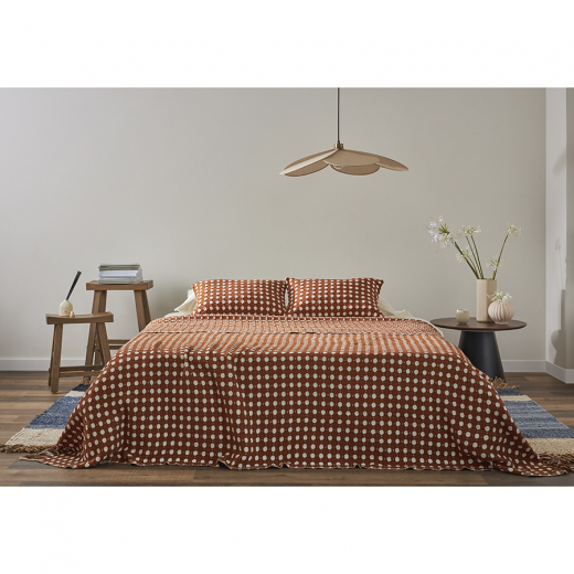 Покрывало из хлопка Polka dots карамельного цвета из коллекции Essential, 180х250 см