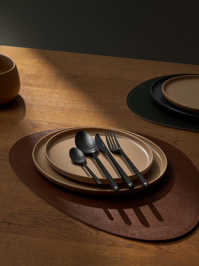 Набор столовых приборов Pure, черные матовые, 16 пред.