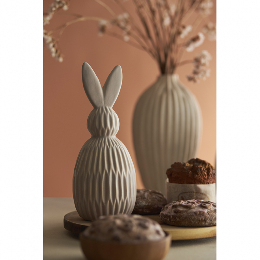 Декор из фарфора бежевого цвета Trendy Bunny из коллекции Easter Essential, 9,2х9,2x22,6 см