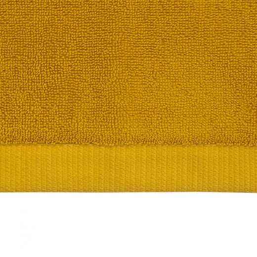 Полотенце банное цвета охры из коллекции Essential, 90х150 см