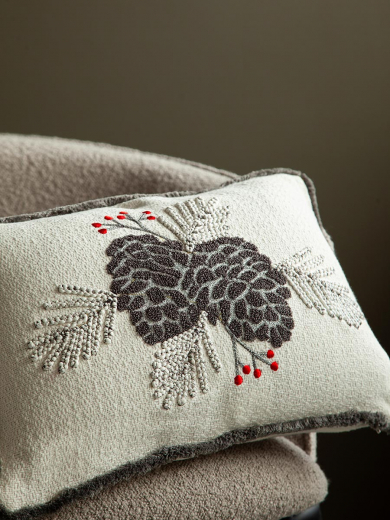 Чехол на подушку Frosted cones из коллекции New Year Essential, 30х45 см