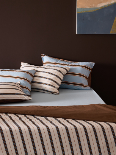 Простыня на резинке из перкаля голубого цвета из коллекции Stripes, 180х200х30см