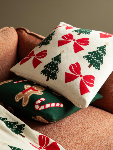 Подушка вязаная с новогодним рисунком Christmas Bows из коллекции New Year Essential, 45x45 см