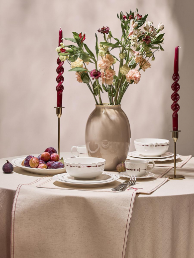 Салфетка под приборы Fancy Bows бежевого цвета из коллекции Essential, 35х45 см